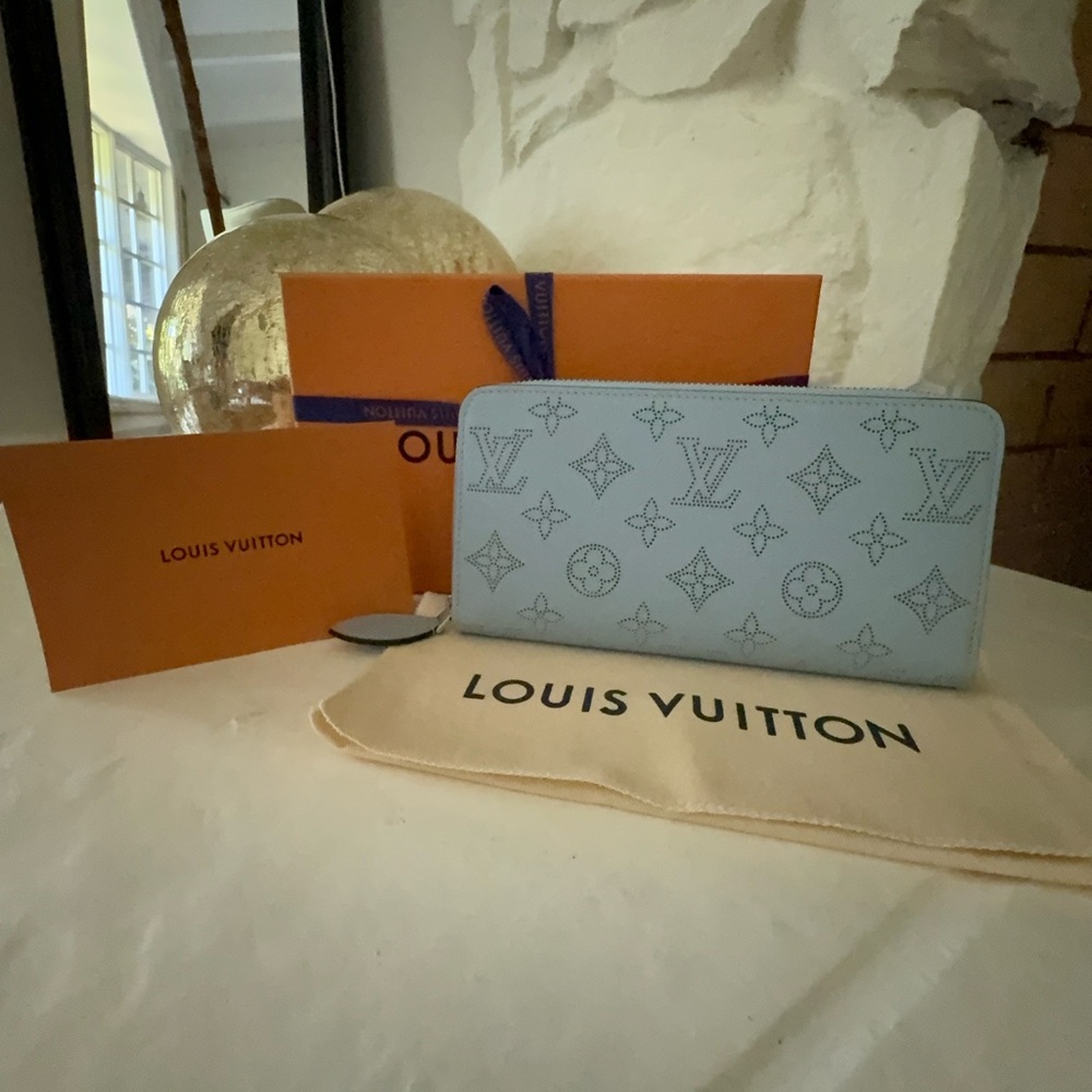 Louis Vuitton Mahina Zippy Wallet with Iconic Monogram